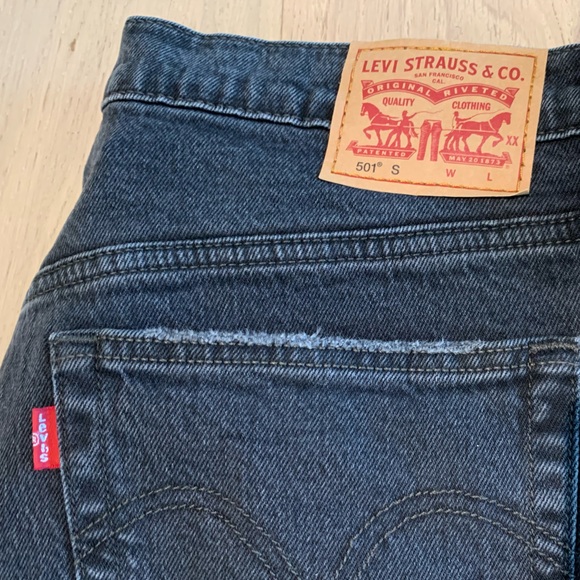 Levi’s 501 Black Skinny Jeans - Picture 2 of 2